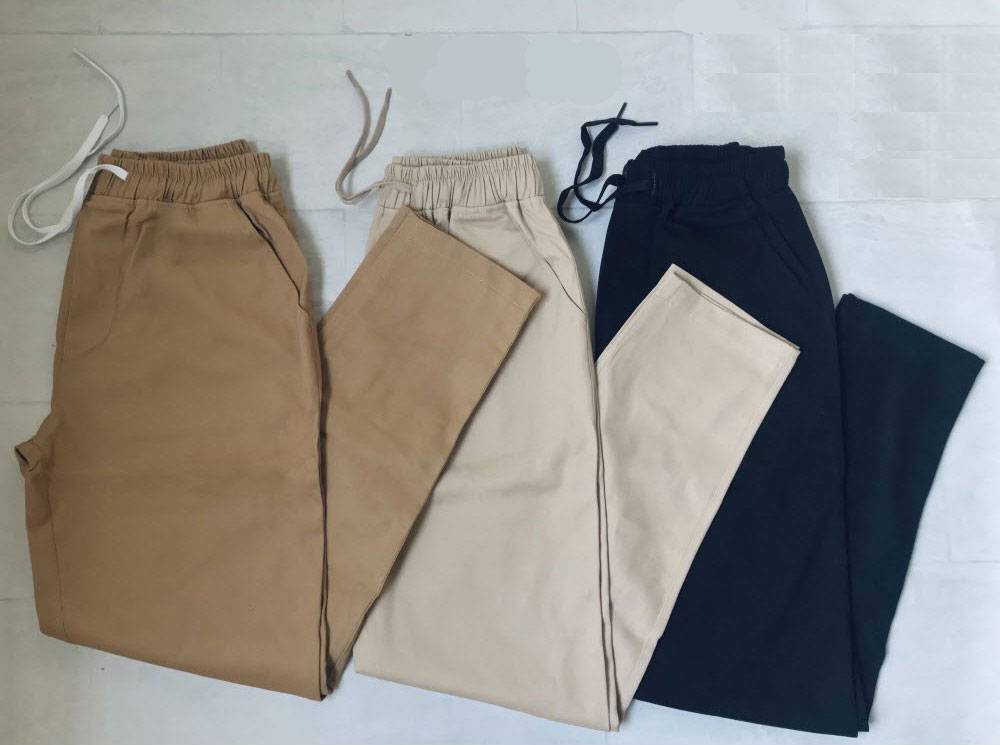 Form Fitting Khaki Cotton Pants Form Fitting Khaki Cotton Pants