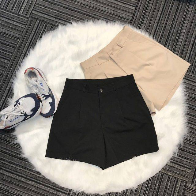 Elegant Beige Soft Khaki Shorts