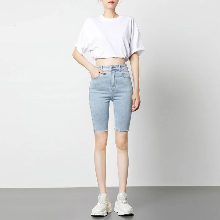 Knee-Length Blue Stretch Denim Shorts Knee-Length Blue Stretch Denim Shorts